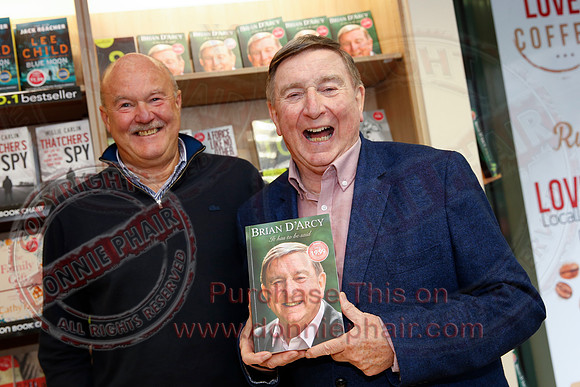 Father Brian D'Arcy Booking Signing in Easons-8