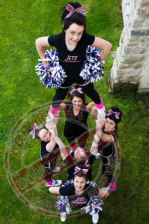 Jets Cheerleading Squad from Enniskillen head off to America.