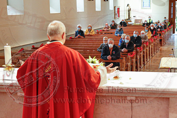 Mass in Holy Cross Church Lisnaskea after Covid-19 Lock-down-10