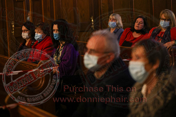 Caritas singing Christmas Hymns in The Graan, Enniskillen.-11