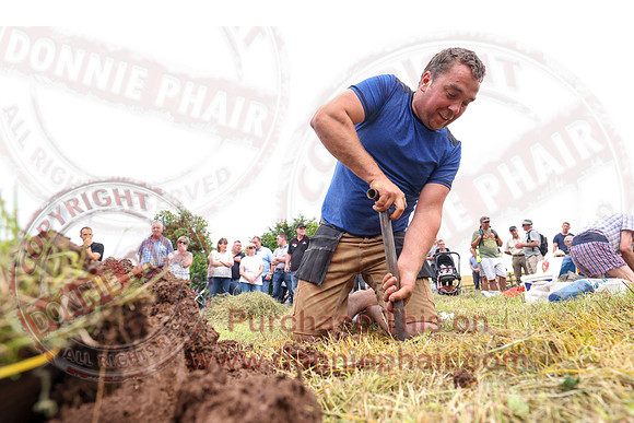 Lady of the Lake Festival World Hole Digging Competition-7