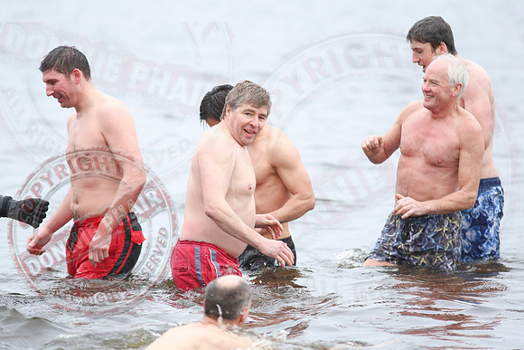 New Years Day Galloon Island Charity Swim