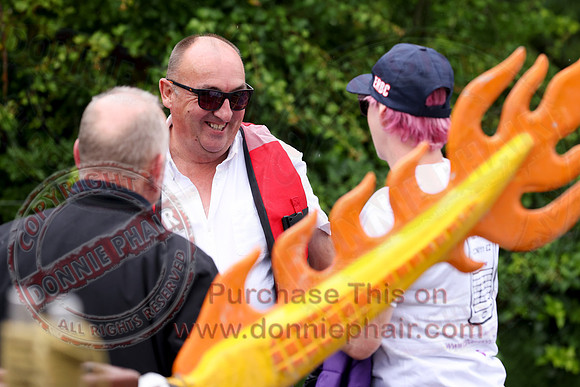 The Devenish Dragons launch boats with Cancer Connect NI at Round O-4