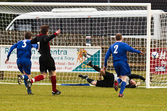 Ballinamallard V Larne.