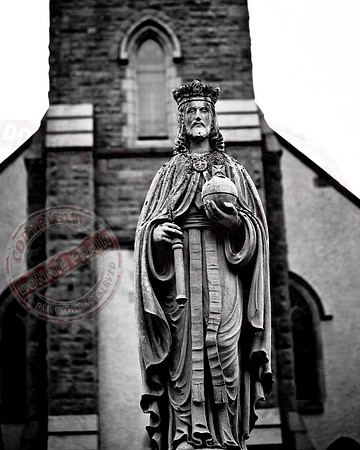"Godly Statue"