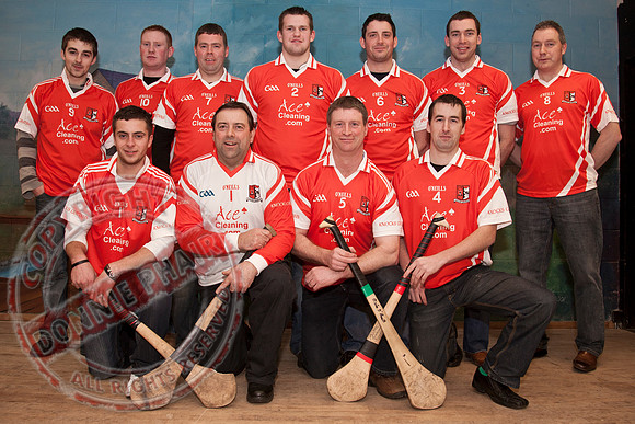 Knocks Grattan Hurling Club with their New Jerseys.